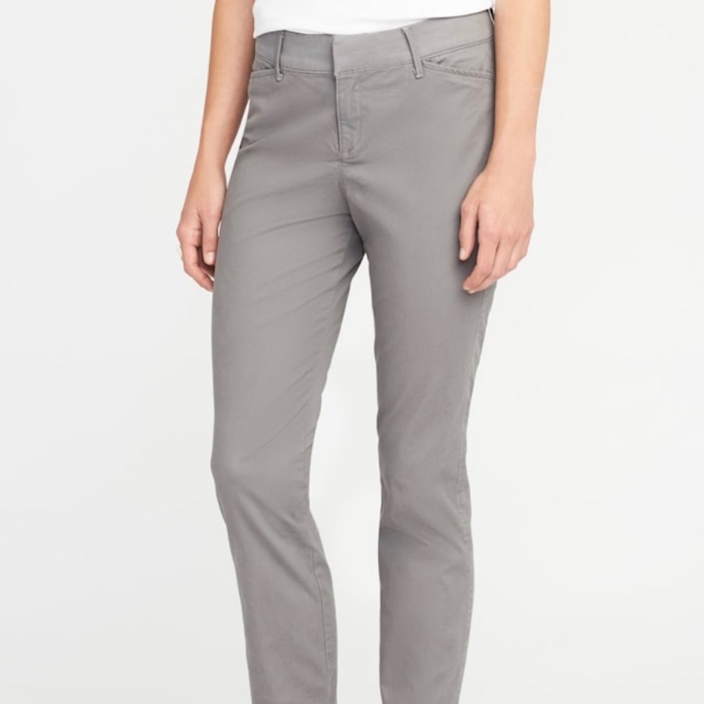 Old Navy Grey Pixie Crops